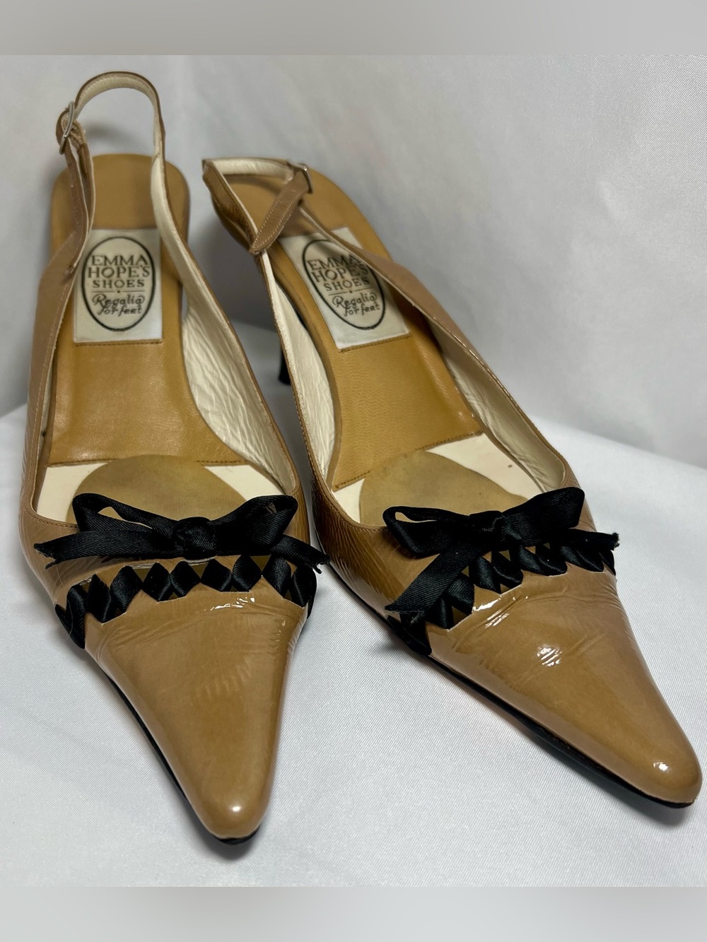 Emma Hope’s Shoes Beige Patent Leather Slingback Bow Kitten Heels Pointed Toe